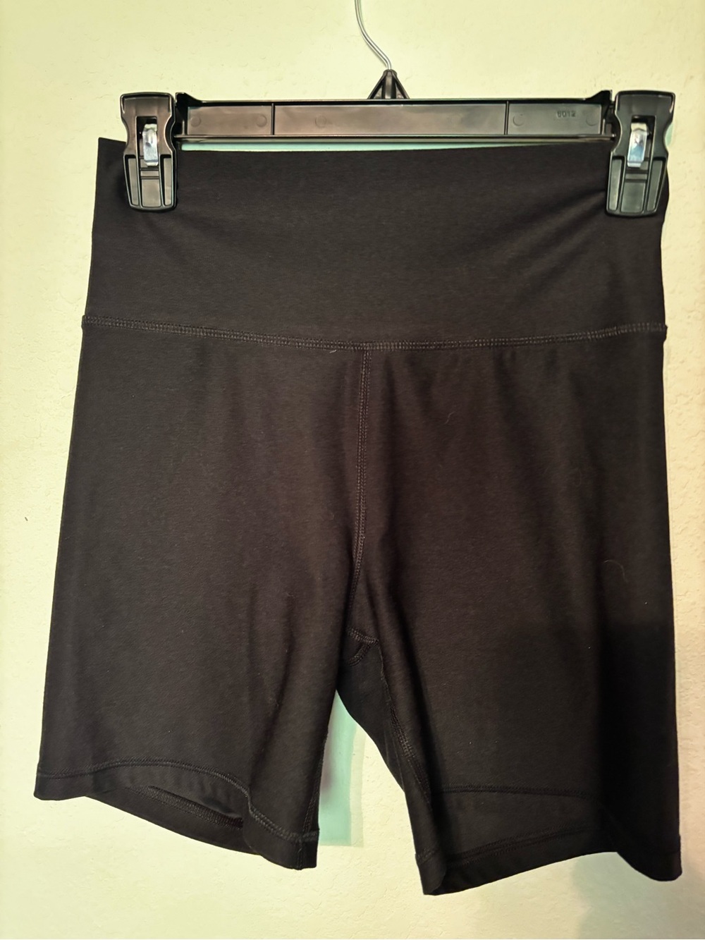 🖤 Old Navy Active Cloud+ Bike Shorts | Size S | Extra High Rise | Go-Dry | EUC